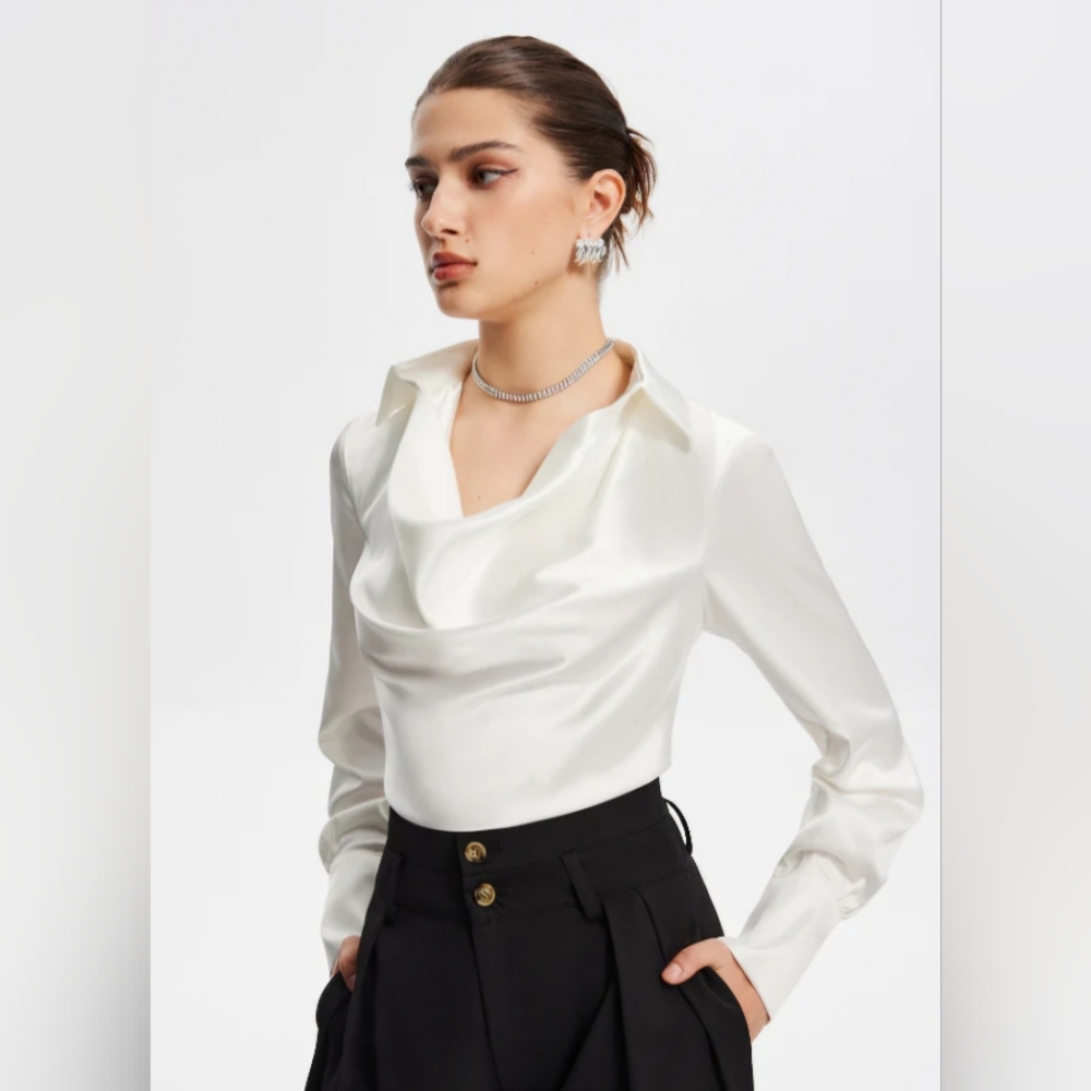 V-Neck Pleated Long Sleeve Blouse - White